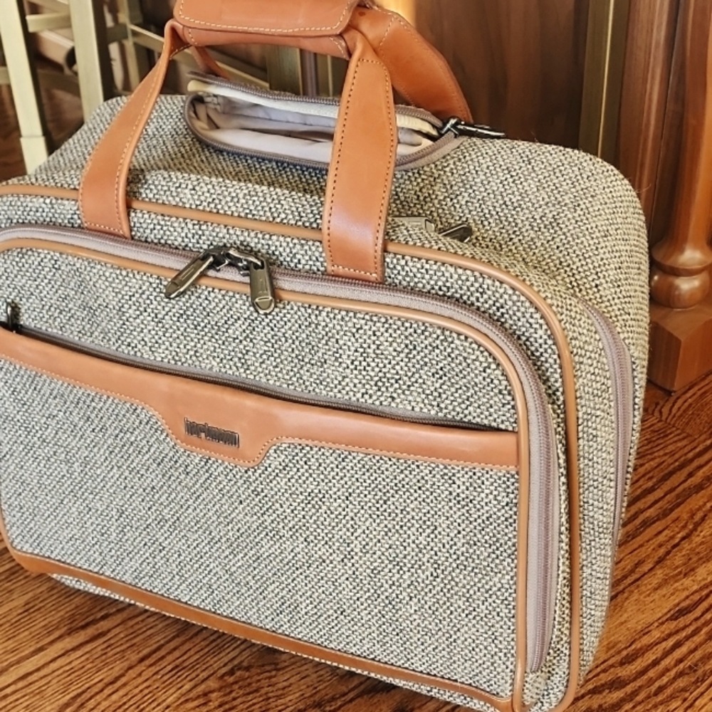 Hartmann leather and tweed rollaboard carryon/ underseat luggage.